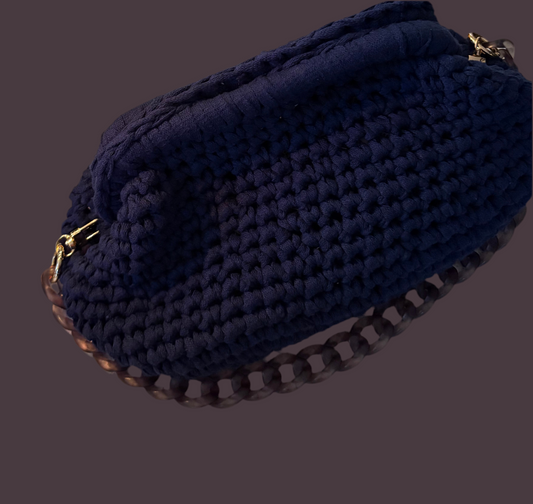 NODI Clutch with strap